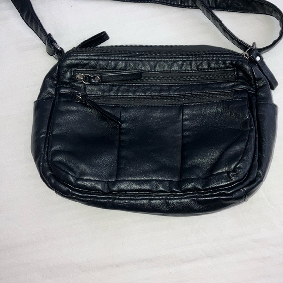 Volganik Rock black vegan Leather Crossbody Bag with many zip pockets - Picture 10 of 16